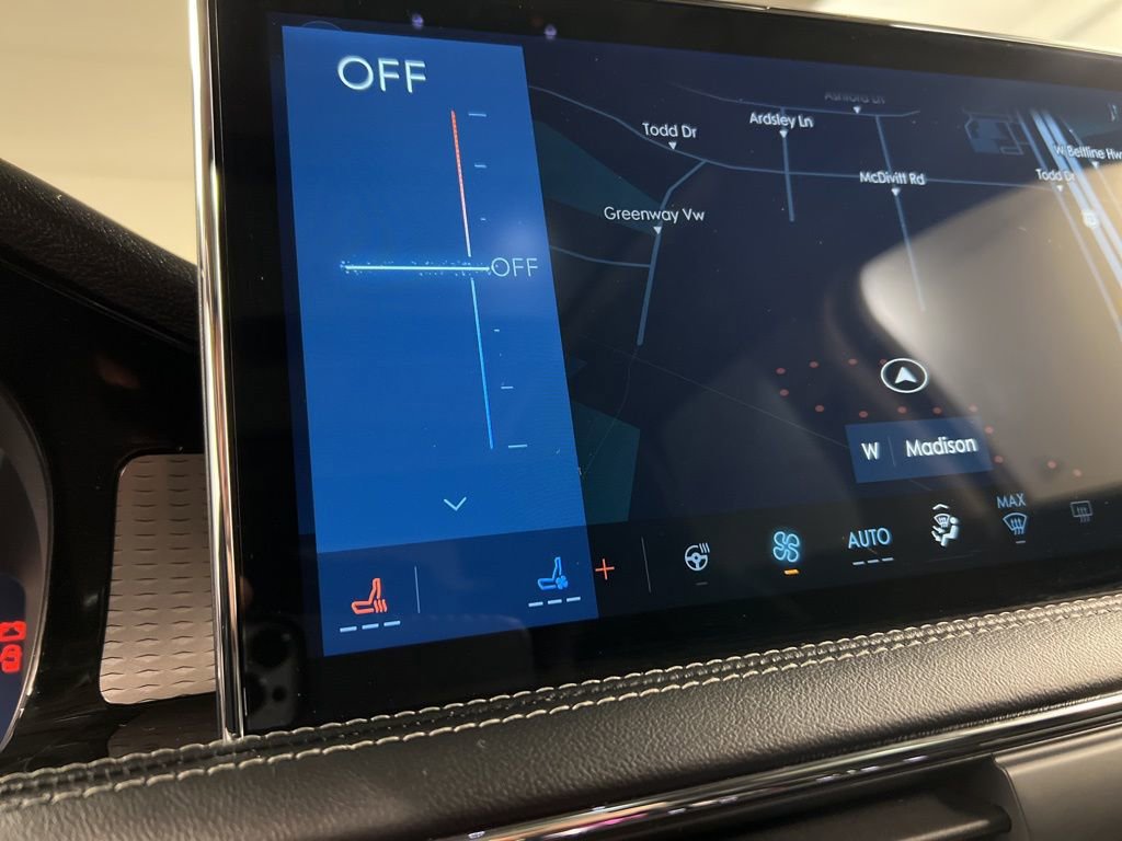 Certified 2023 Lincoln Corsair Reserve w/ Equipment Group 201A image 13