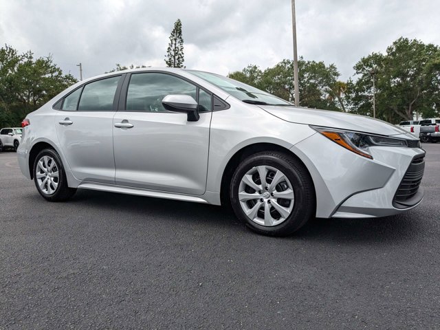 New 2024 Toyota Corolla LE FWD image 2