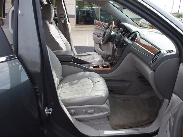 Used 2011 Buick Enclave CXL w/ Trailering Provision Package FWD image 6