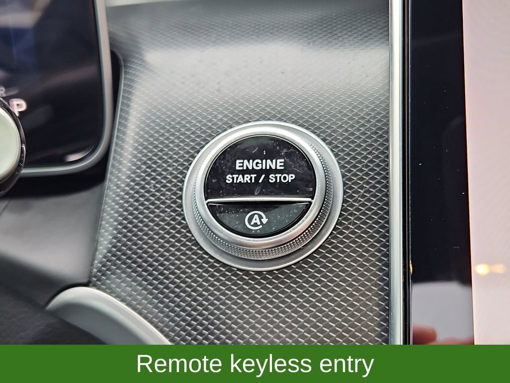 Used 2024 Mercedes-Benz GLC 300 4MATIC w/ AMG Line image 18