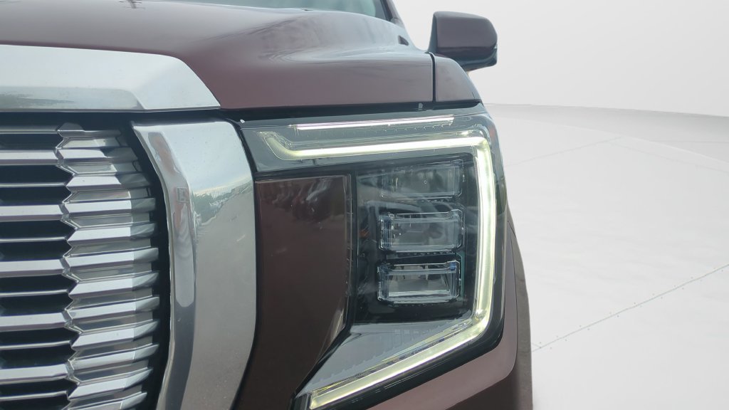 Used 2023 GMC Yukon Denali AWD/4WD image 27