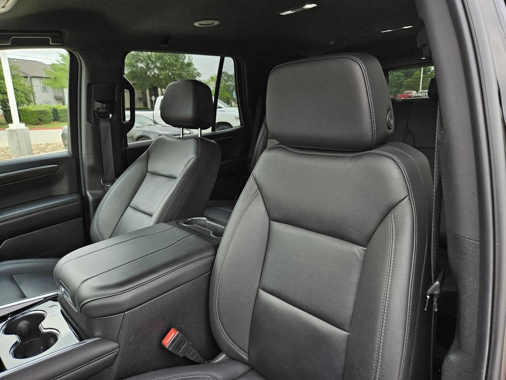Used 2025 Chevrolet Tahoe Z71 AWD/4WD image 15