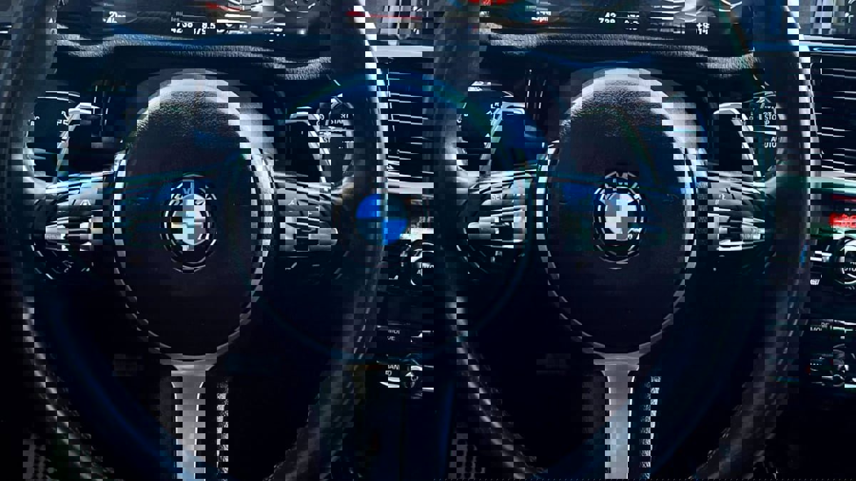 Used 2018 BMW X4 M40i image 36