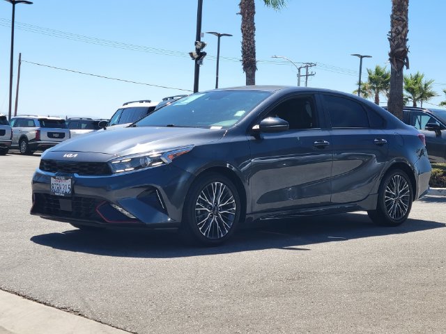 Used 2022 Kia Forte GT-Line w/ GT-Line Technology Package FWD image 2