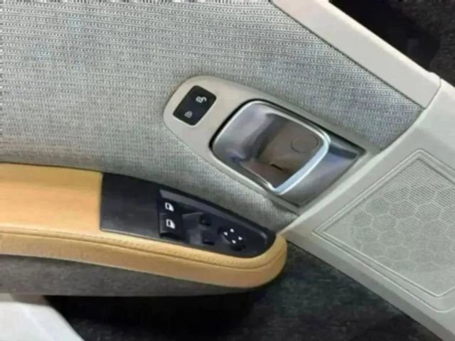 Used 2014 BMW i3 w/ Range Extender image 41