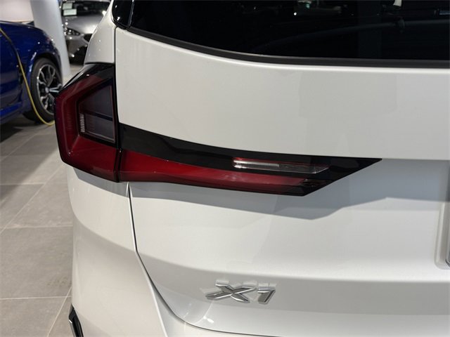 Used 2025 BMW X1 xDrive28i w/ Technology Package image 34