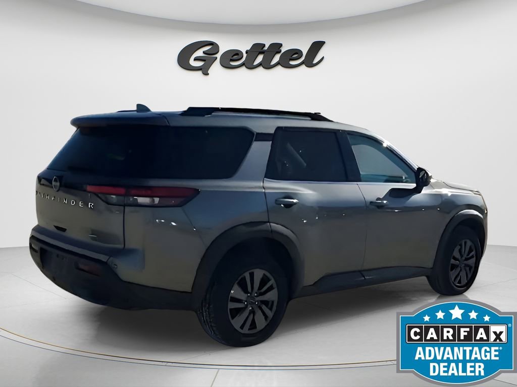 Used 2025 Nissan Pathfinder SV image 8