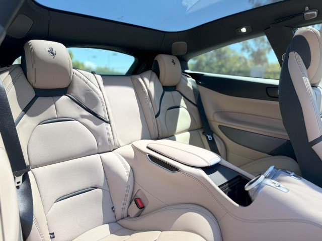 Used 2019 Ferrari GTC4Lusso image 21