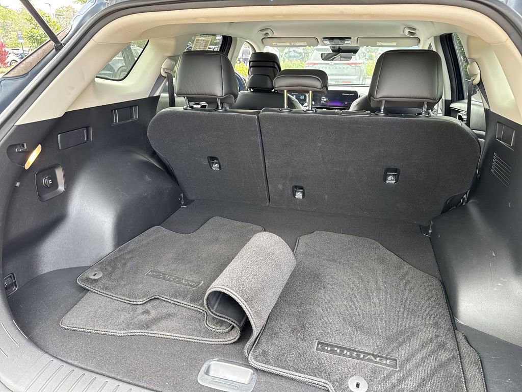 Used 2023 Kia Sportage EX image 58