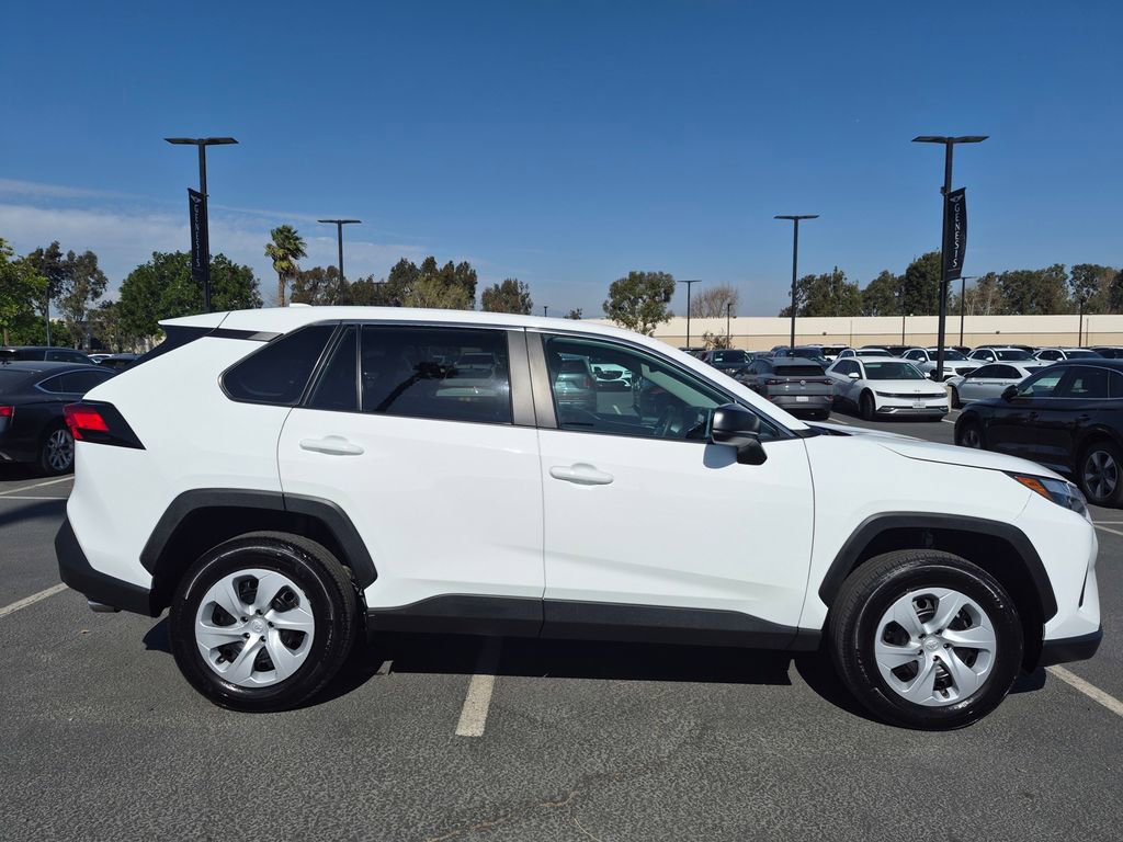 Used 2025 Toyota RAV4 LE image 8