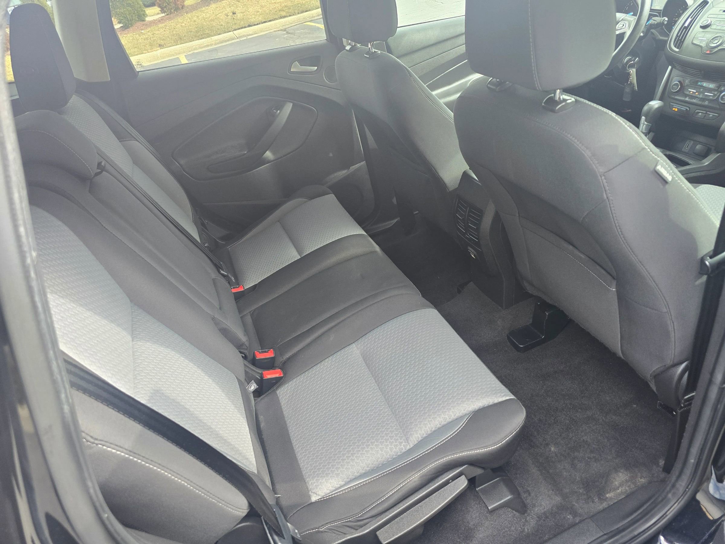 Used 2017 Ford Escape SE image 22