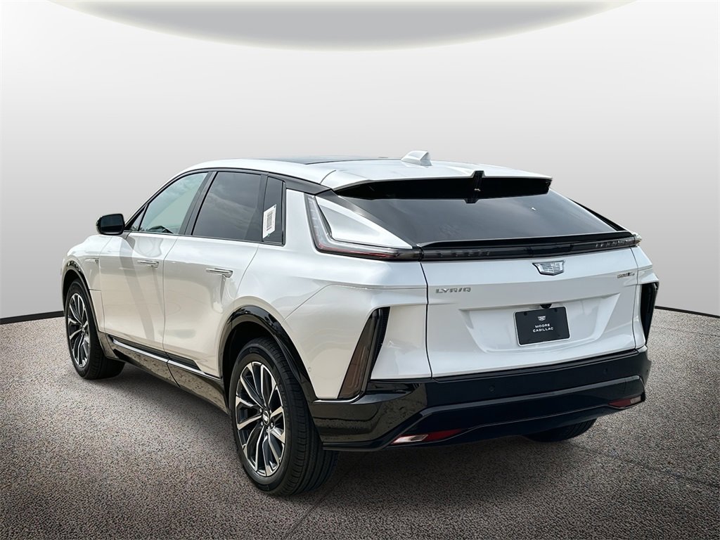 New 2025 Cadillac Lyriq Sport image 4