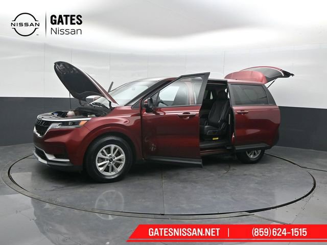 Used 2023 Kia Carnival LX image 57