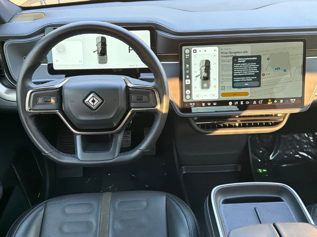 Used 2025 Rivian R1T Adventure Dual AWD/4WD image 25