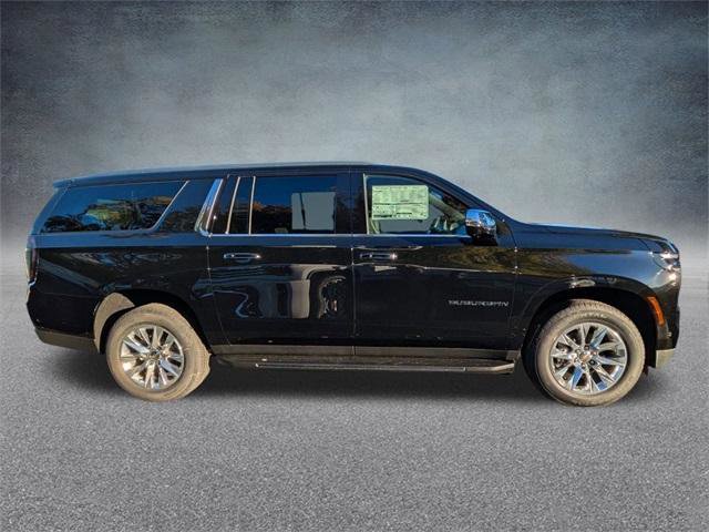 New 2026 Chevrolet Suburban Premier image 3