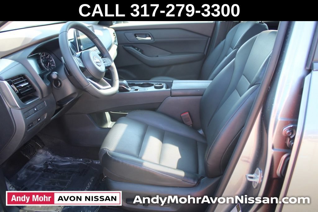 Used 2023 Nissan Rogue SV w/ SV Premium Package AWD/4WD image 17