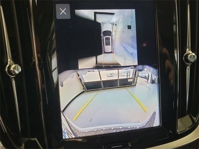 Certified 2026 Volvo V60 B5 Cross Country Plus w/ Protection Package Premier image 20