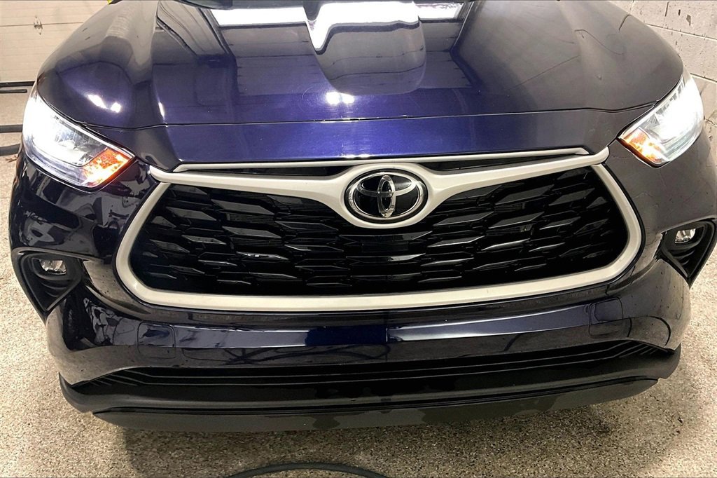 Used 2022 Toyota Highlander XLE image 33