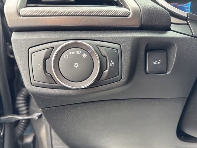 Used 2019 Ford Fusion SE image 13