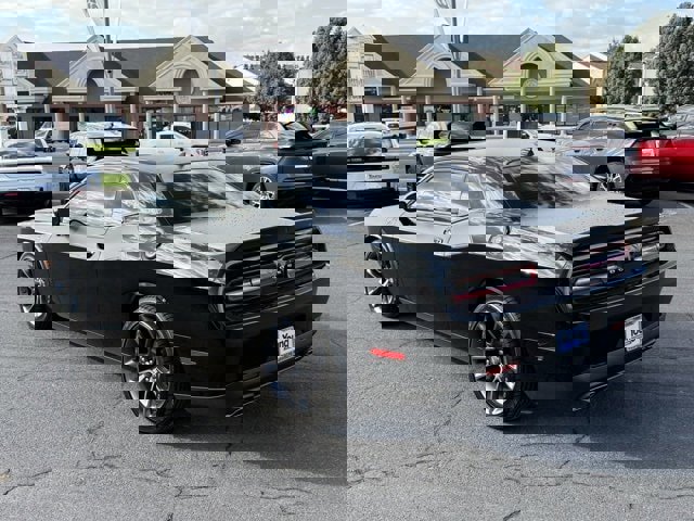 Used 2023 Dodge Challenger R/T w/ T/A Package image 8