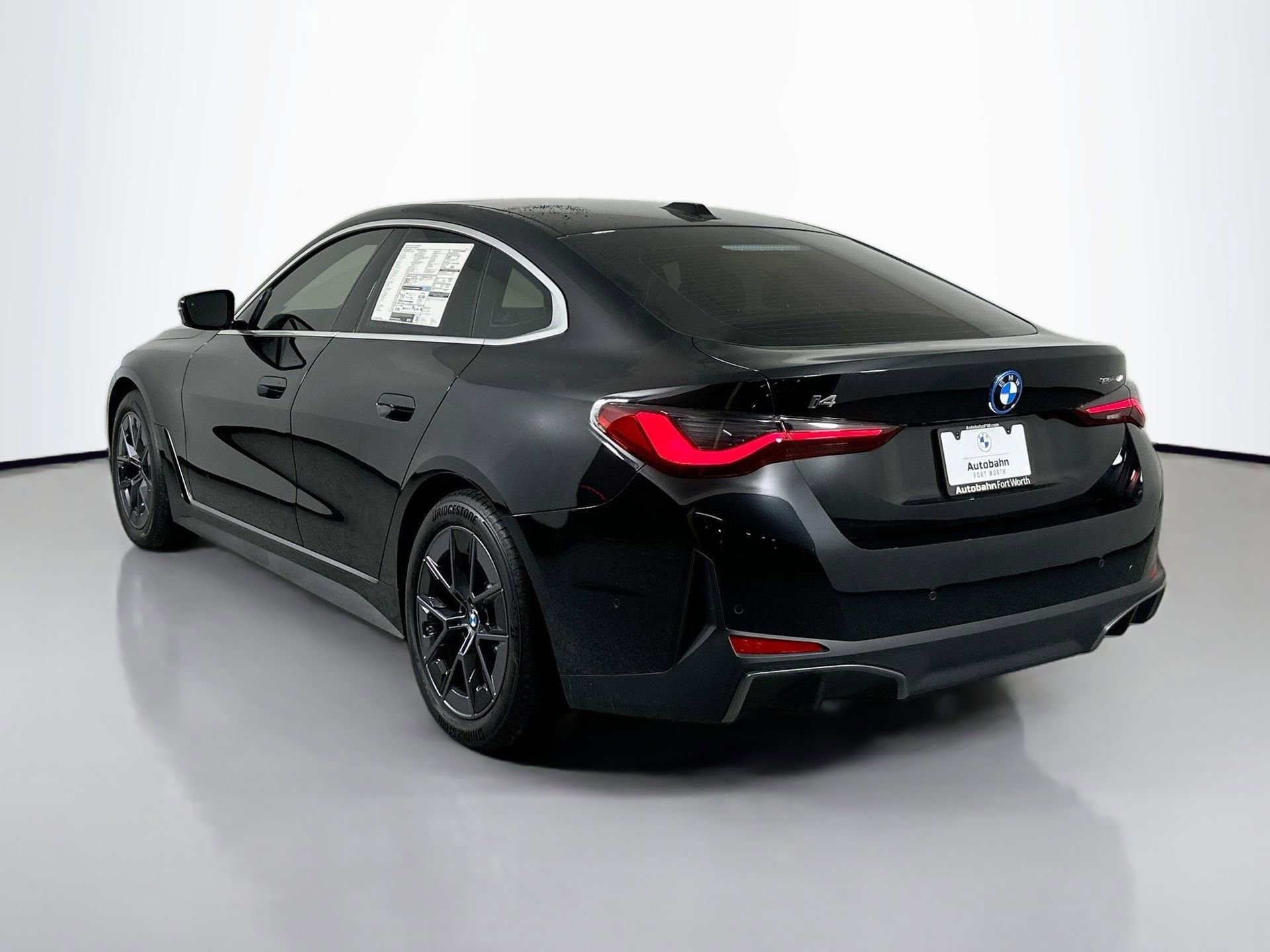 Used 2025 BMW i4 eDrive40 w/ Premium Package image 7