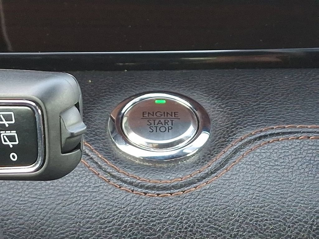 Used 2019 Lincoln Navigator Reserve image 25