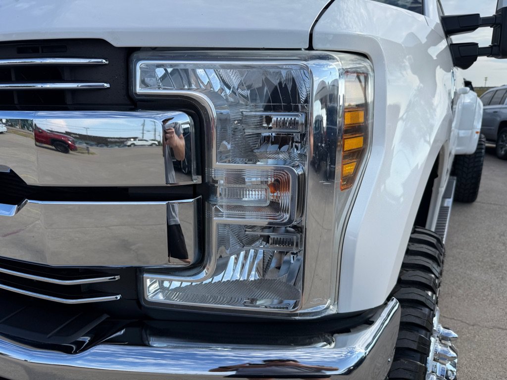 Used 2019 Ford F350 Lariat w/ Lariat Ultimate Package AWD/4WD image 15