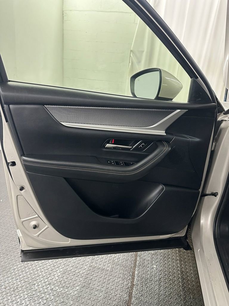 Used 2024 MAZDA CX-90 3.3 Turbo w/ Preferred Package image 8