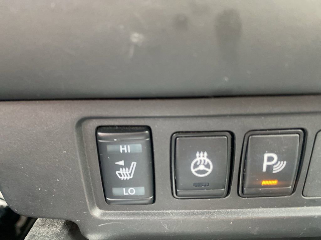 Used 2024 Nissan Frontier SV w/ SV Convenience Package image 26