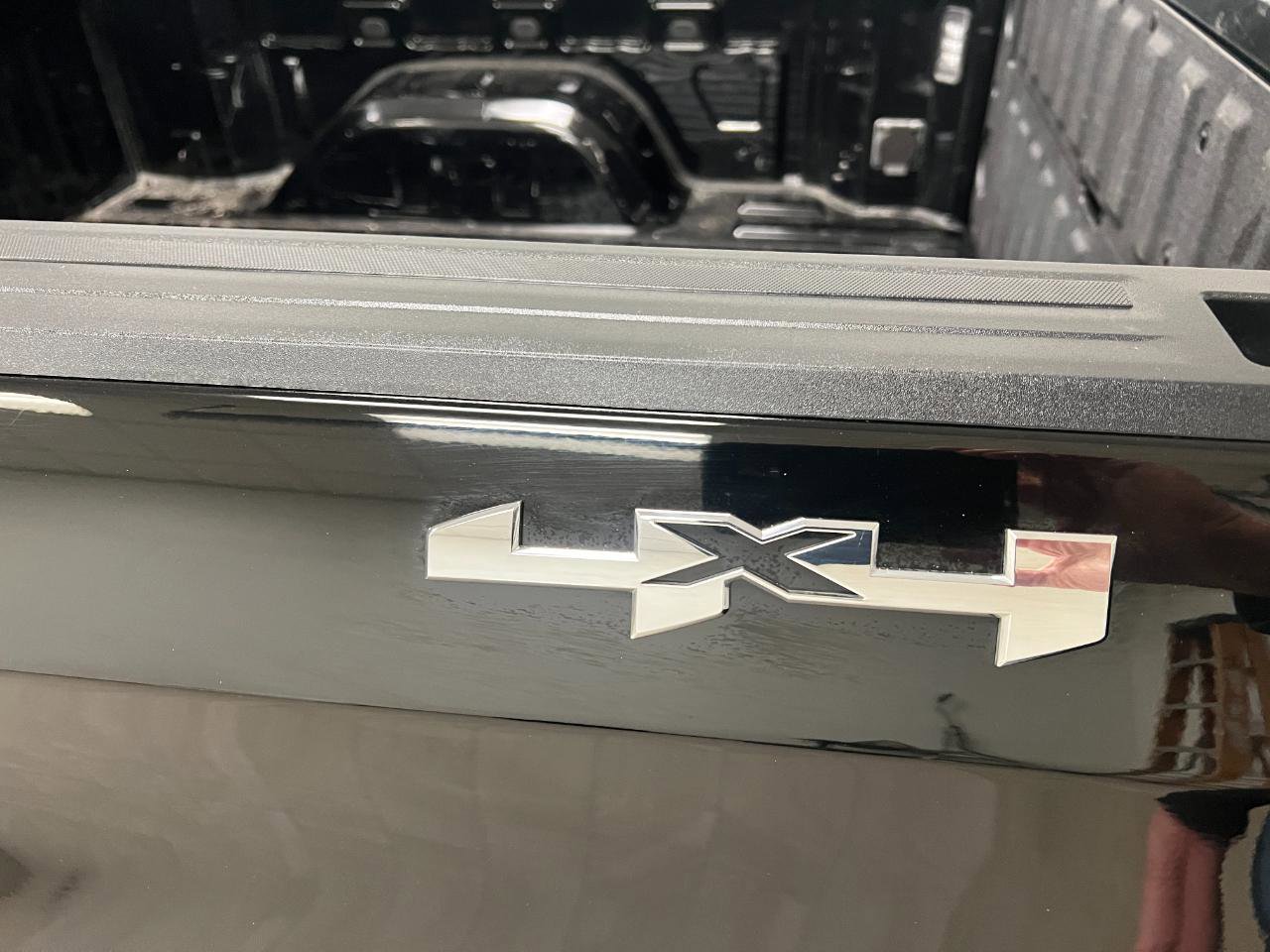 Used 2025 GMC Sierra 1500 SLT image 63