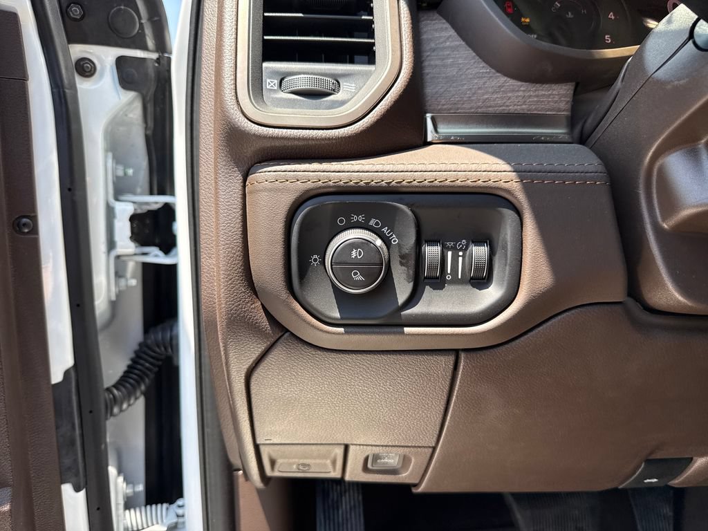 New 2026 RAM 3500 Longhorn AWD/4WD image 12