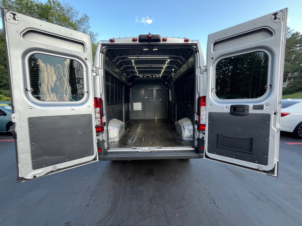 Used 2015 RAM ProMaster 2500 w/ Interior Convenience Group image 11