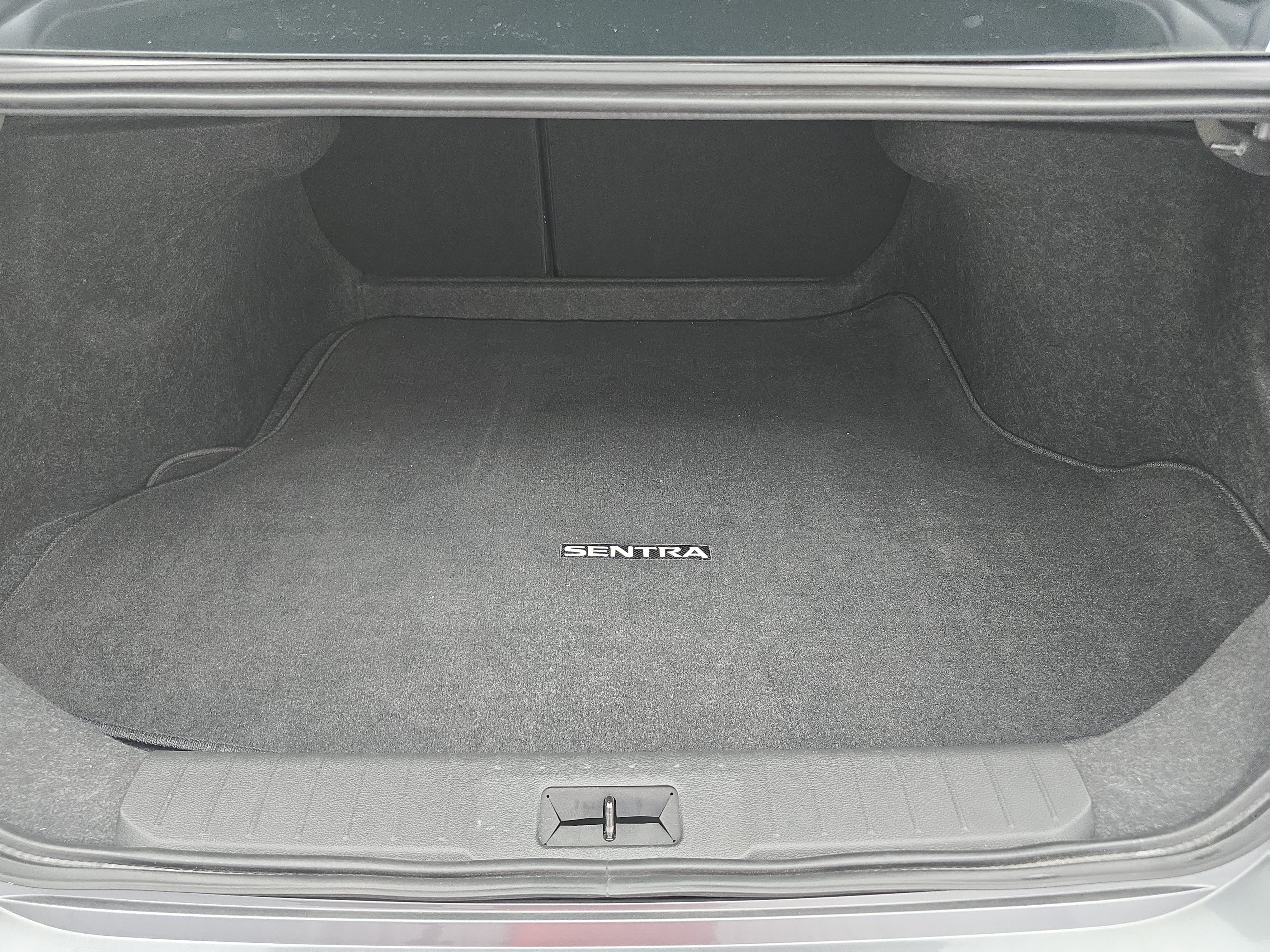 Used 2025 Nissan Sentra S FWD image 12