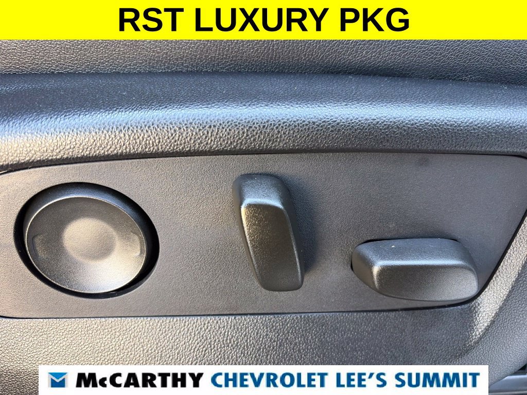 Used 2024 Chevrolet Suburban RST w/ Luxury Package AWD/4WD image 33