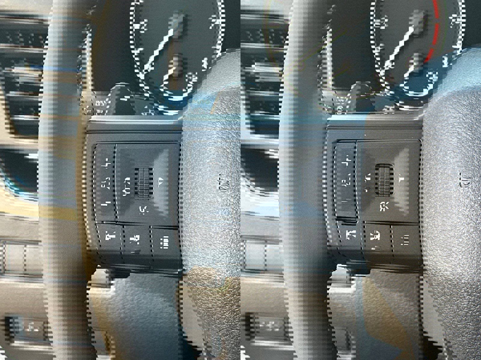 New 2026 Nissan Rogue SV image 25