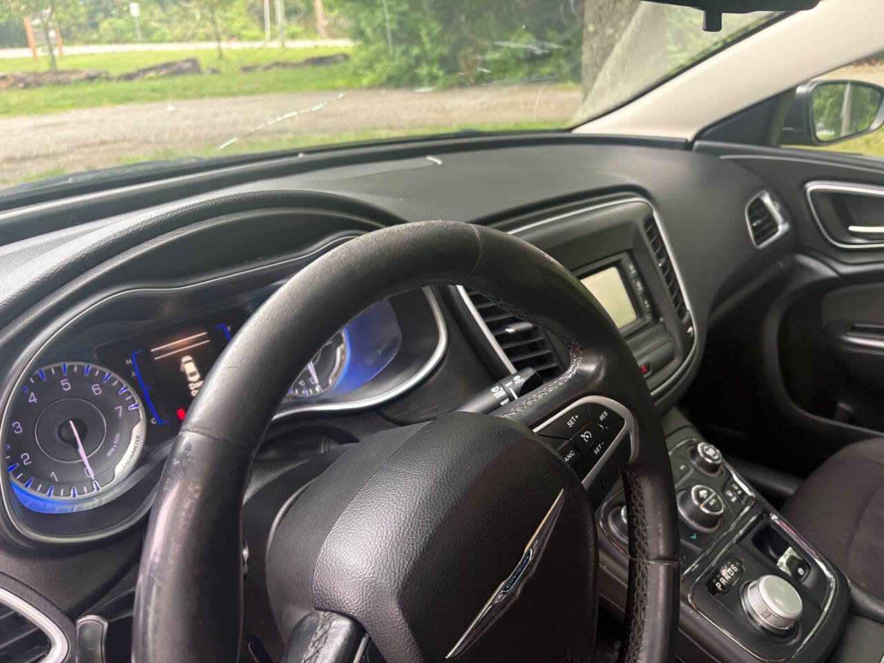 Used 2015 Chrysler 200 Limited w/ Convenience Group FWD image 14