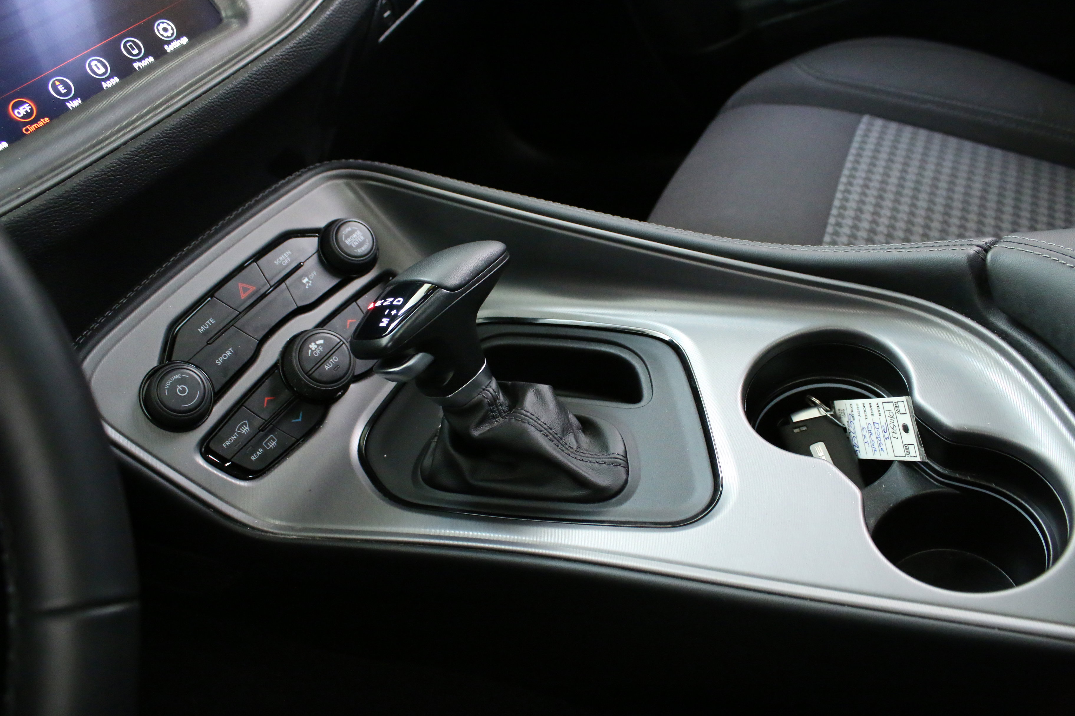 Used 2023 Dodge Challenger SXT image 20