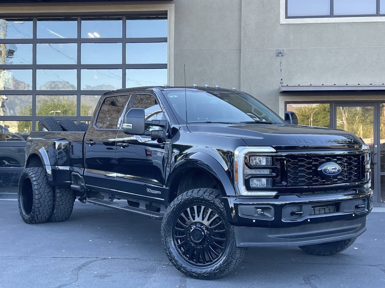 Used 2026 Ford F450 Lariat w/ Lariat Premium Package AWD/4WD image 1