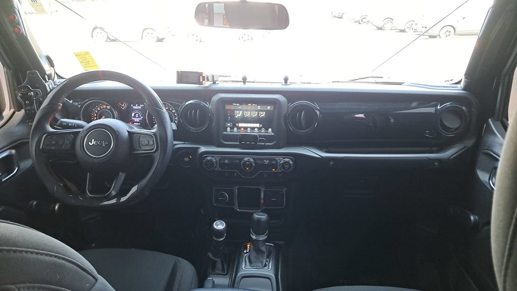 Used 2023 Jeep Gladiator Sport w/ Trailer Tow Package AWD/4WD image 13