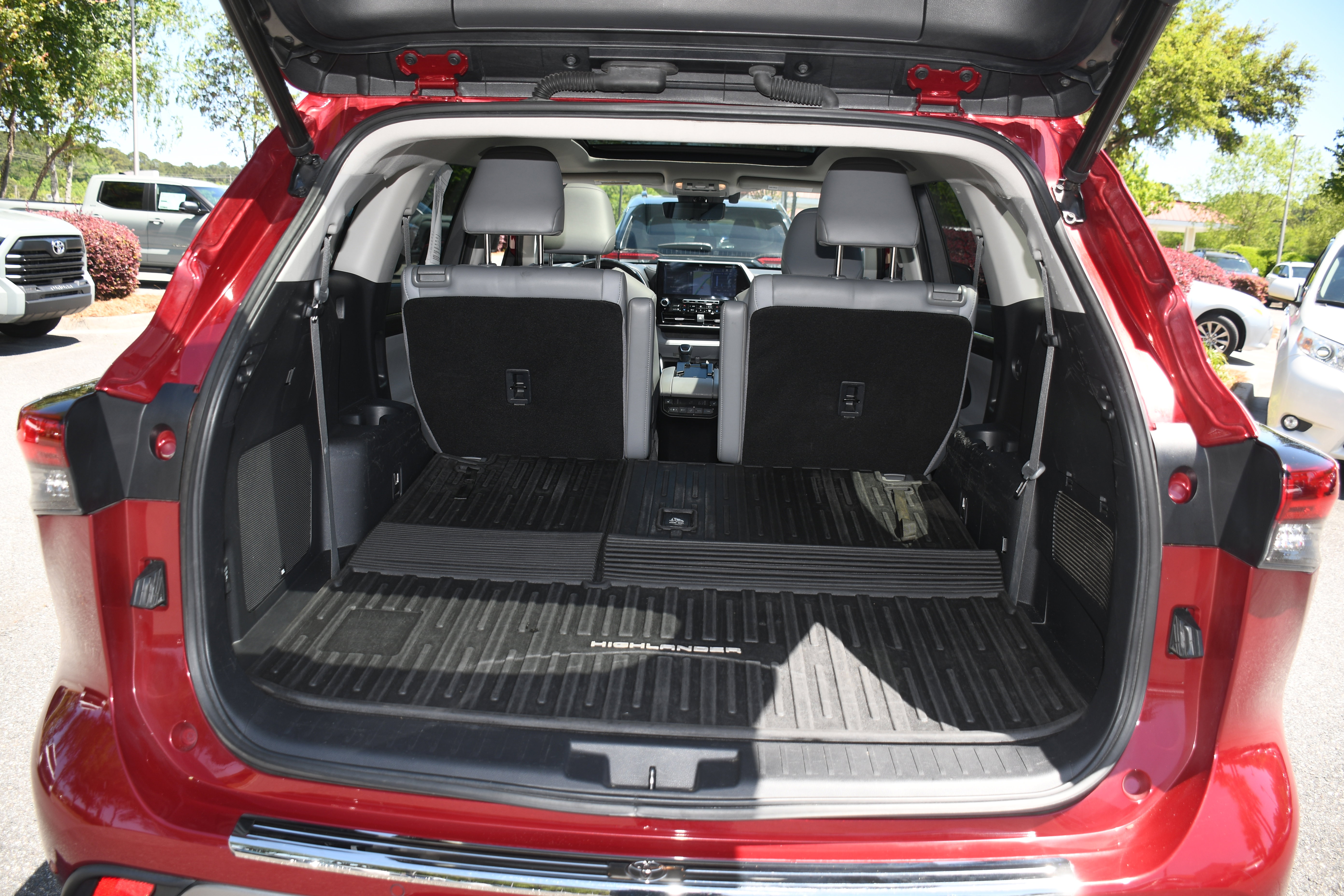 Used 2021 Toyota Highlander Platinum image 20