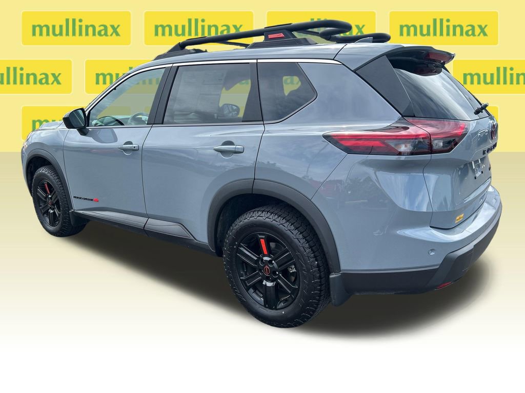 Used 2025 Nissan Rogue SV AWD/4WD image 12