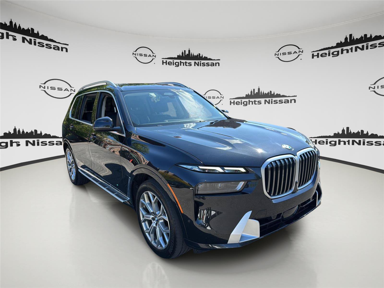 Used 2025 BMW X7 xDrive40i AWD/4WD image 11