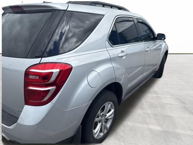 Used 2017 Chevrolet Equinox LT w/ Convenience Package FWD image 3