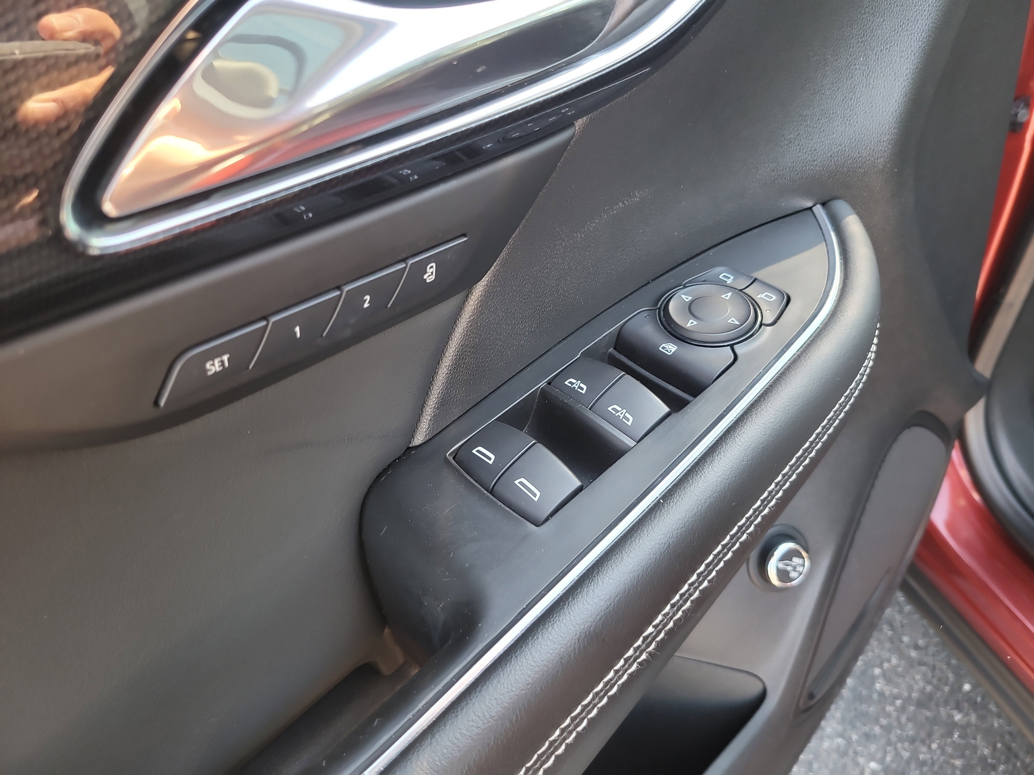 Used 2021 Buick Envision Essence w/ Sport Touring Package image 16