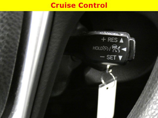 Used 2018 Toyota Corolla LE image 22