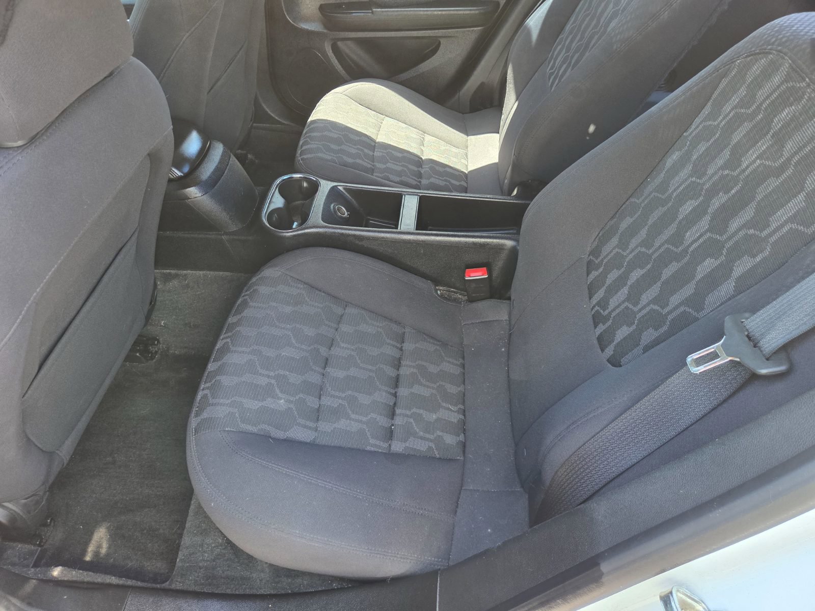 Used 2014 Chevrolet Volt FWD image 11