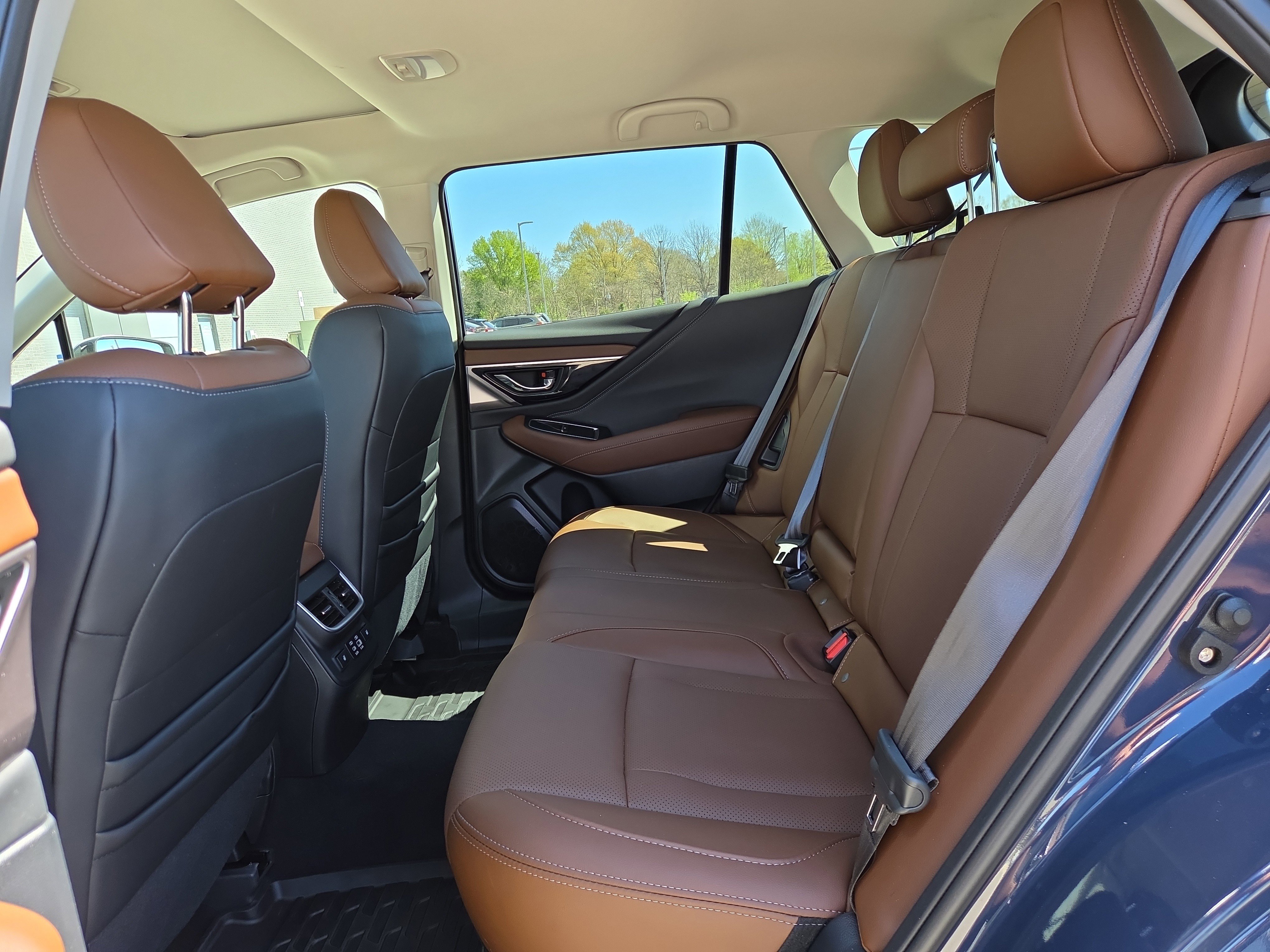 Certified 2025 Subaru Outback Touring XT image 11