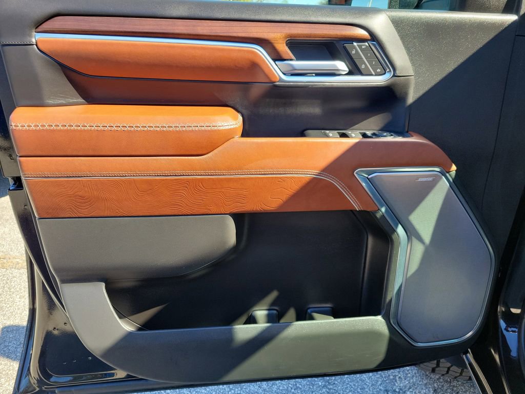 Certified 2024 GMC Sierra 2500 Denali Ultimate image 16