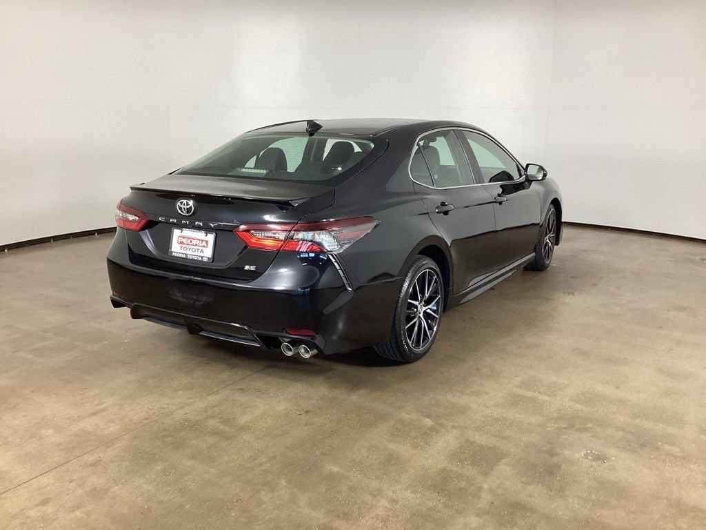 Used 2021 Toyota Camry SE FWD image 5