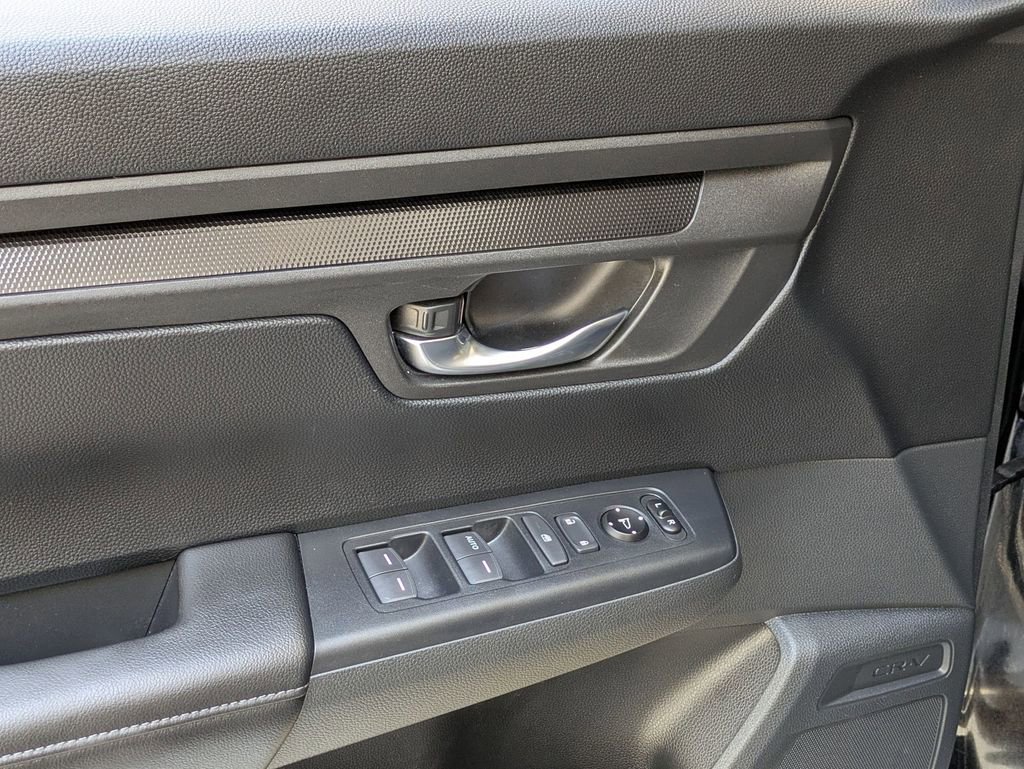 Used 2025 Honda CR-V LX image 13